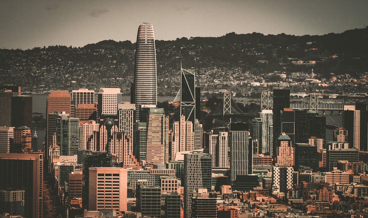 中搶佔一席 中搶佔一席